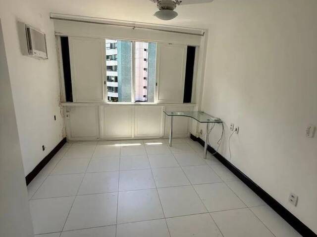 #9 - Apartamento para Venda em Salvador - BA