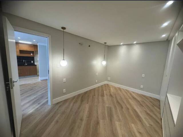 Apartamento para Venda em Salvador - 4